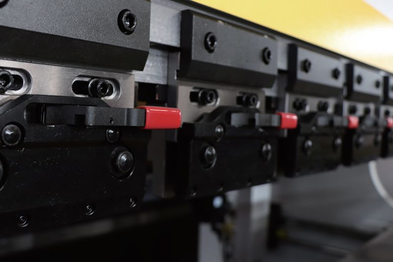 Kẹp Nhanh Tải và Dỡ Dọc